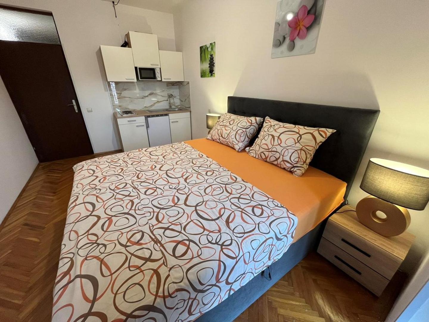 Apartments Jadranka Omisalj Bagian luar foto