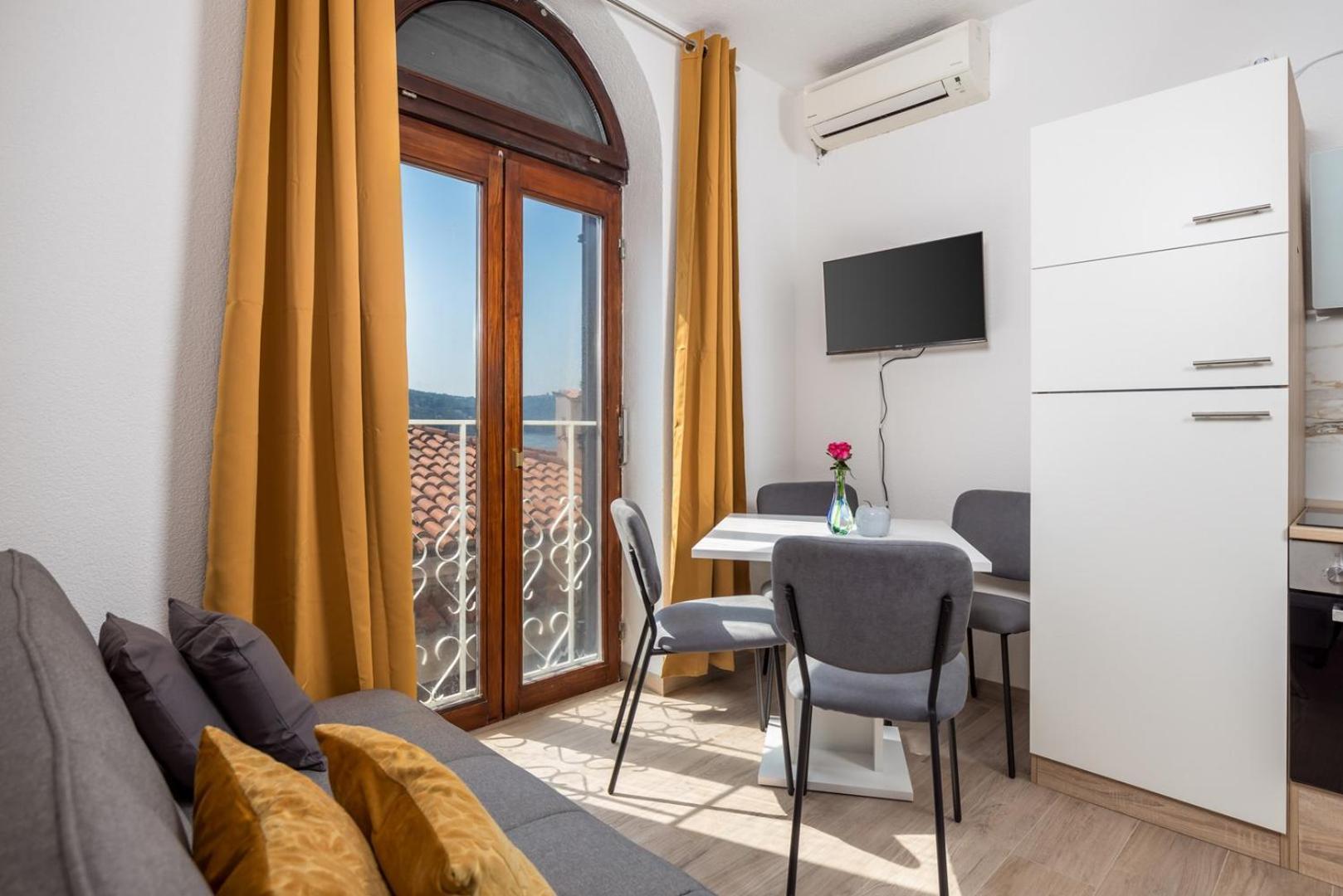 Apartments Jadranka Omisalj Bagian luar foto